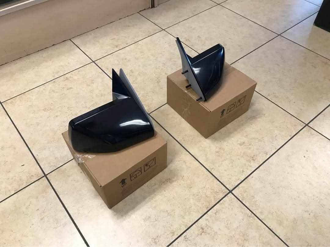 1988-1998 Chevy/GMC kits (mirrors, tail lights, headlight assemblies, lower valence): - Image 2