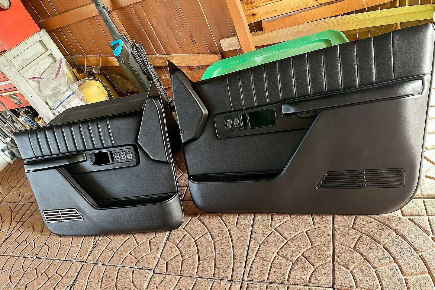 Black Custom Door Panels for 1988-1994 Chevy & GMC C/K Trucks – Pair