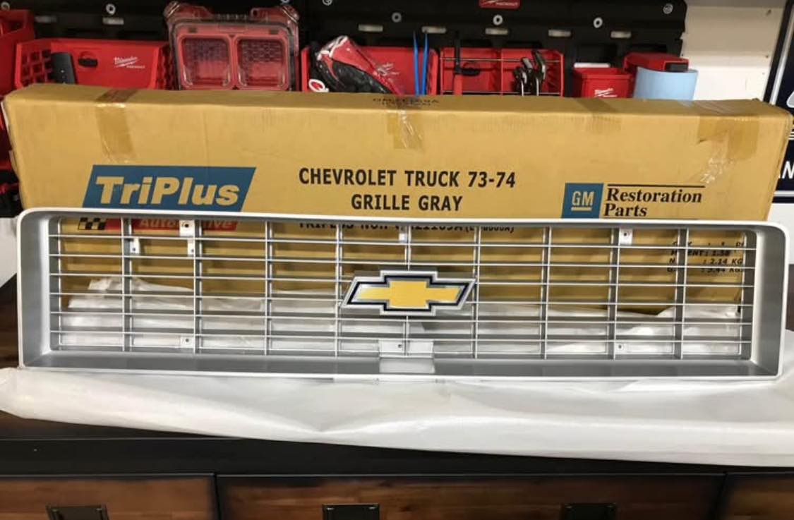 Chevy Truck Front Grille Kit, With Argent Silver Grille, 1973-1974 - Image 2