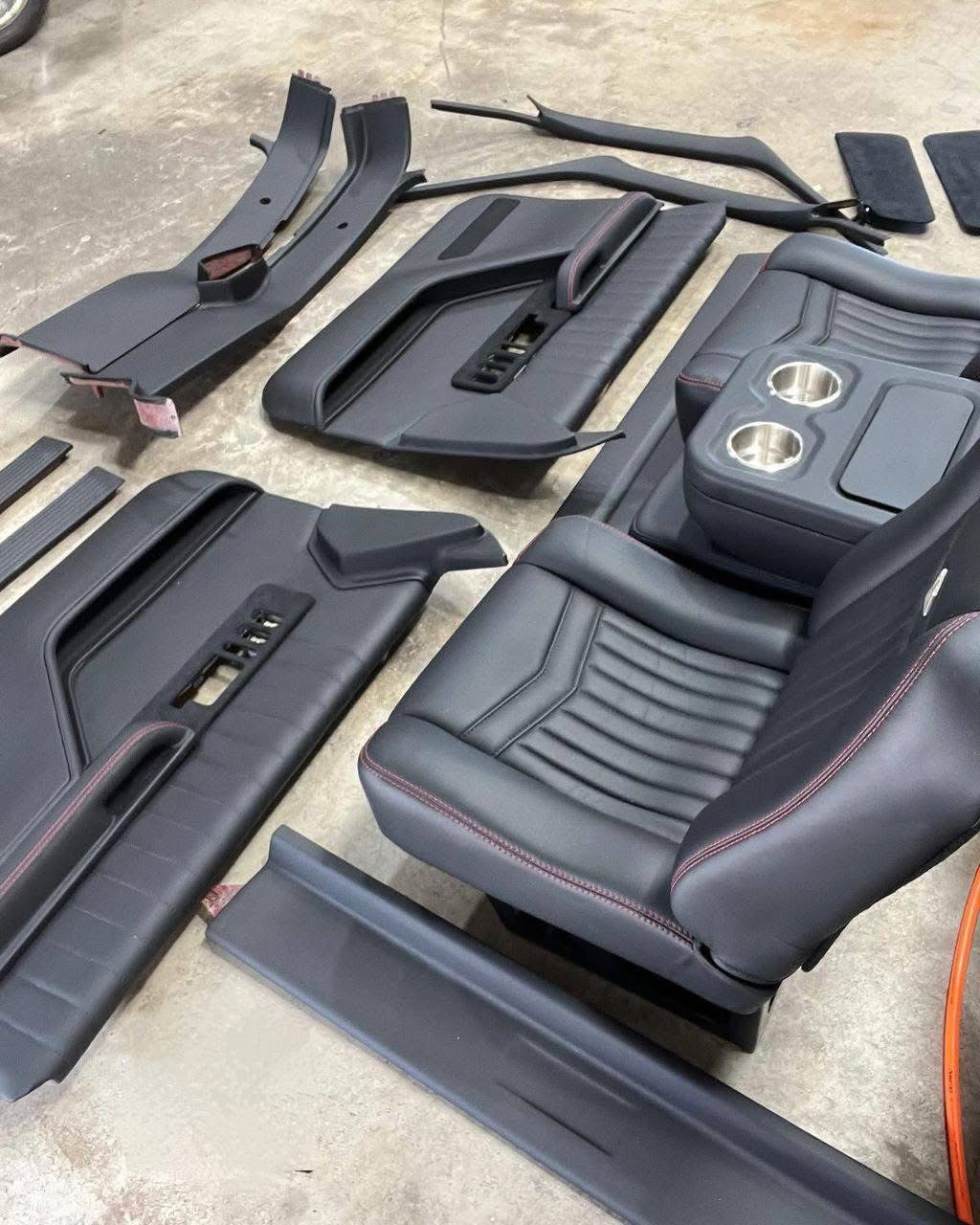 Black Custom set up interior for 1988-1994 Chevy/gmc truck obs - Image 2