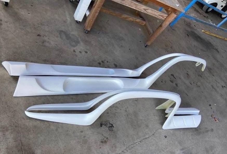 1988–1998 Chevy Silverado/GMC Sierra Single Cab Running Boards – OEM Style