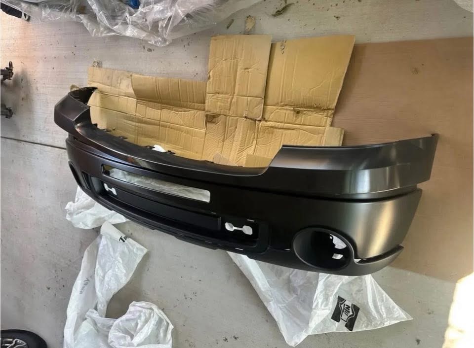 Front Black Bumper for GMC Sierra Denali 1500 – OEM Replacement (2007‑2013) - Image 3