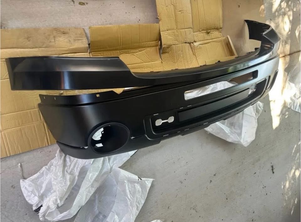 Front Black Bumper for GMC Sierra Denali 1500 – OEM Replacement (2007‑2013) - Image 4