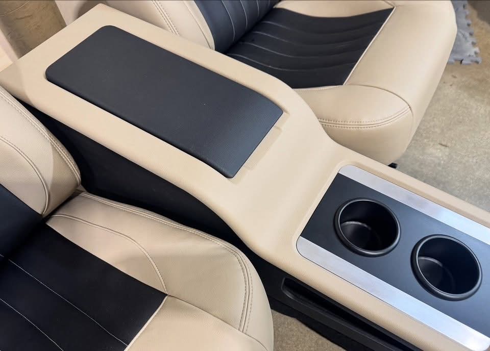 Complete 1967–72 C10 Bucket Seat & Console Combo – Direct Fit for Standard Transmission Tunnel - Image 4