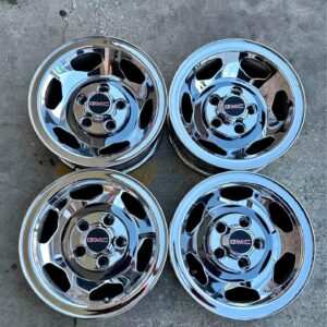 15×7 OEM Chevy/GMC Truck Wheels -5×5 Bolt Pattern Excellent Condition 454SS Style