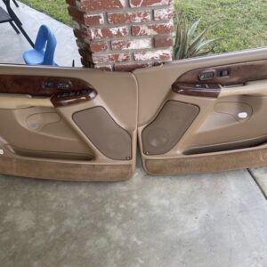 Chevy Silverado / GMC Sierra / Tahoe / Suburban / Yukon Wood Trim Door Panels with Controls & Kickers