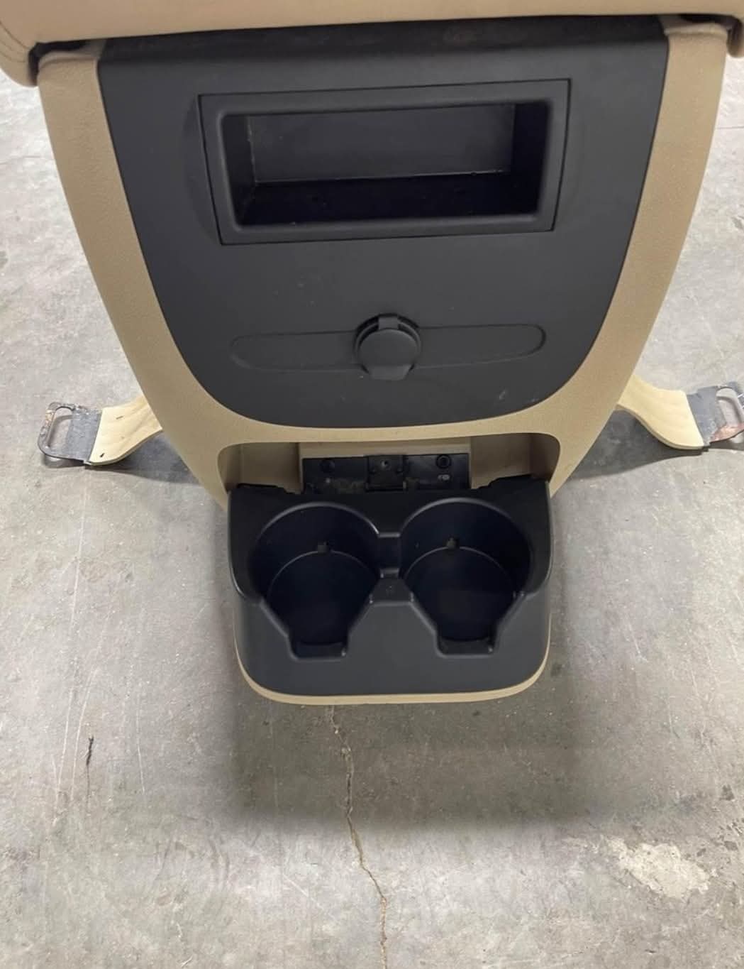 2007-2013 Chevrolet Silverado GMC Sierra Tan LT2 Center Console OEM Used (Excellent Condition) - Image 5